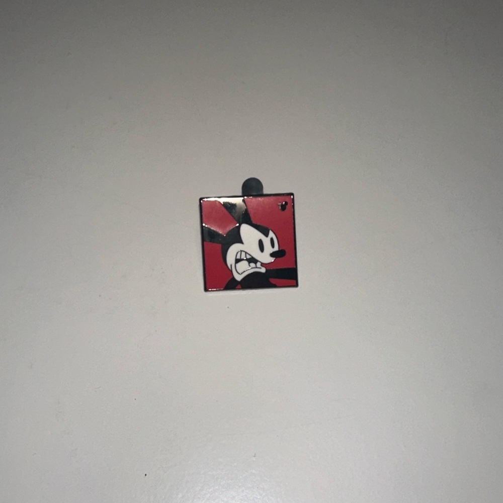 Oswald Trading Pin